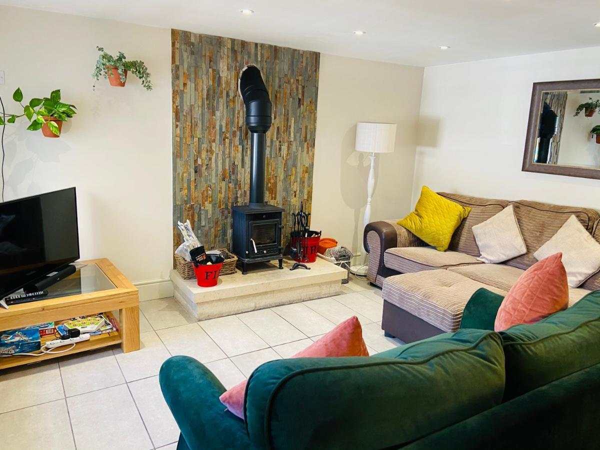 The Stables Villa Bakewell Bagian luar foto